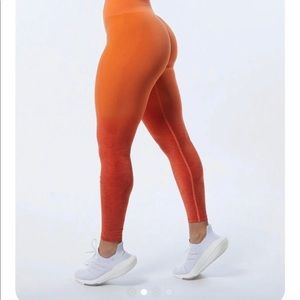 Amplify strawberry ombré small leggings
